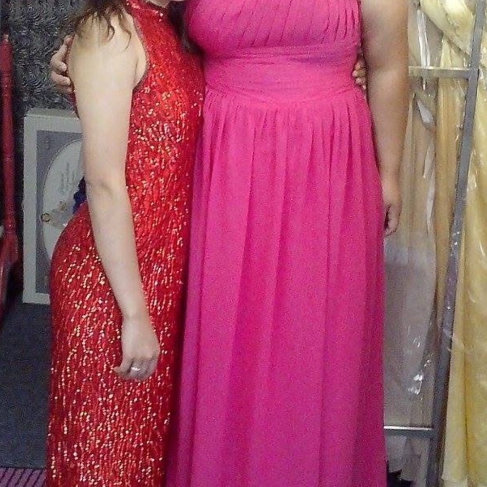 Clearance Gowns